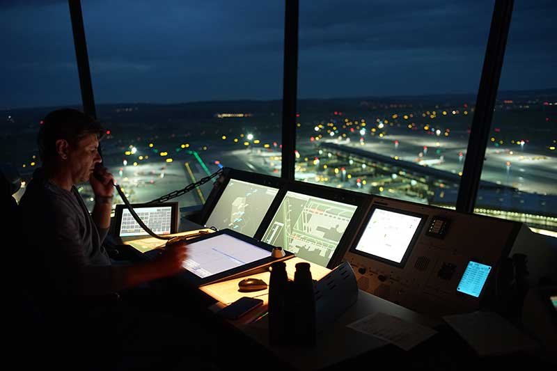 Tower am Flughafen