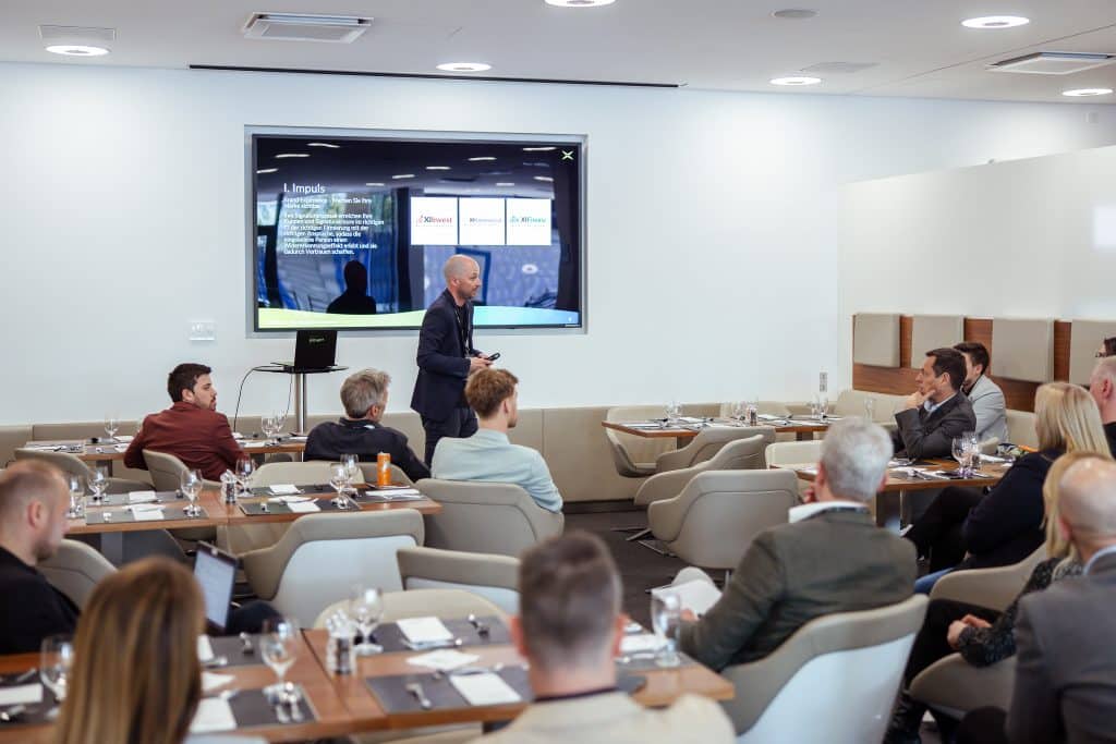 Porsche Cup 2024: Workshop Session für den Bankensektor, geleitet von Rafael Winkler
