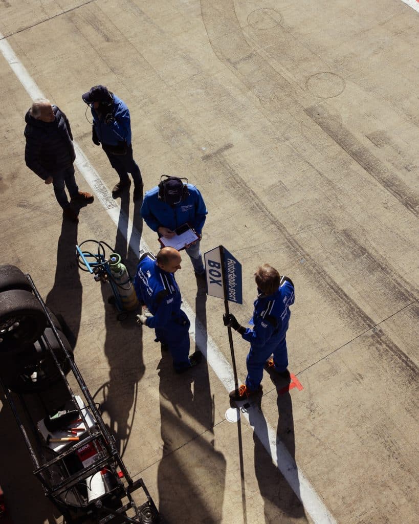 Porsche Cup 2024 Event: Ein Blick in die Boxengasse